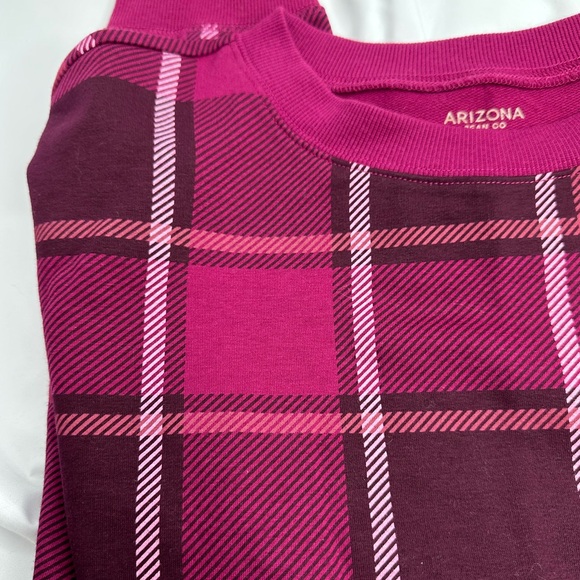 Large Women's Round Neck Long Sleeve Checkered Sweater - Picture 7 of 7